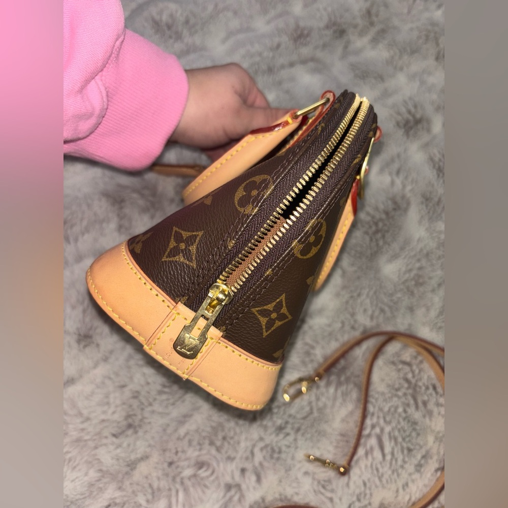 Louis Vuitton Mini Alma Satchel in Monogram Canvas with Natural Vachetta Trim - Picture 6 of 16